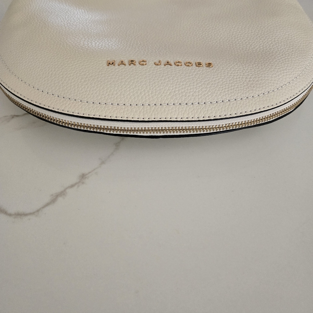 NWT Marc Jacobs - Picture 4 of 9